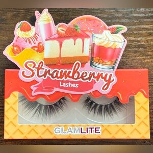 Glamlite Strawberry Lashes